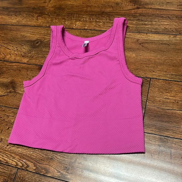 Pink Ribbed Cropped Tank - Picture 3 of 3